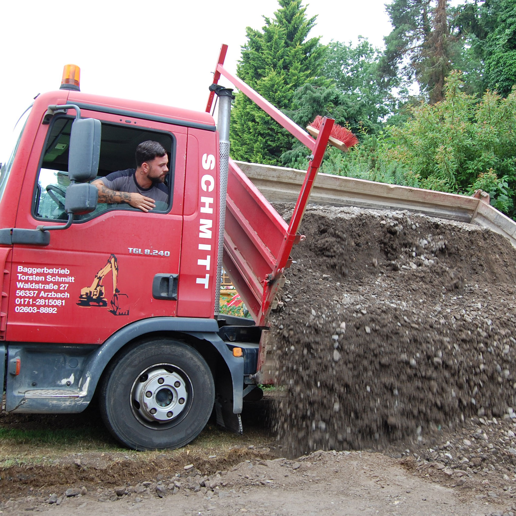 Wir sind der erfahrene Spezialist für Baggerarbeiten, Tiefbau, Erdarbeiten im Taunus, Westerwald, Hunsrück, Eifel, Rhein-Hessen hein-Hessen Neuwied Wiesbaden Gießen Limburg Mainz Bonn Cochem Mayen Montabaur Idstein Nastätten Frankfurt am Main Bad Ems Westerburg Bad Hombur