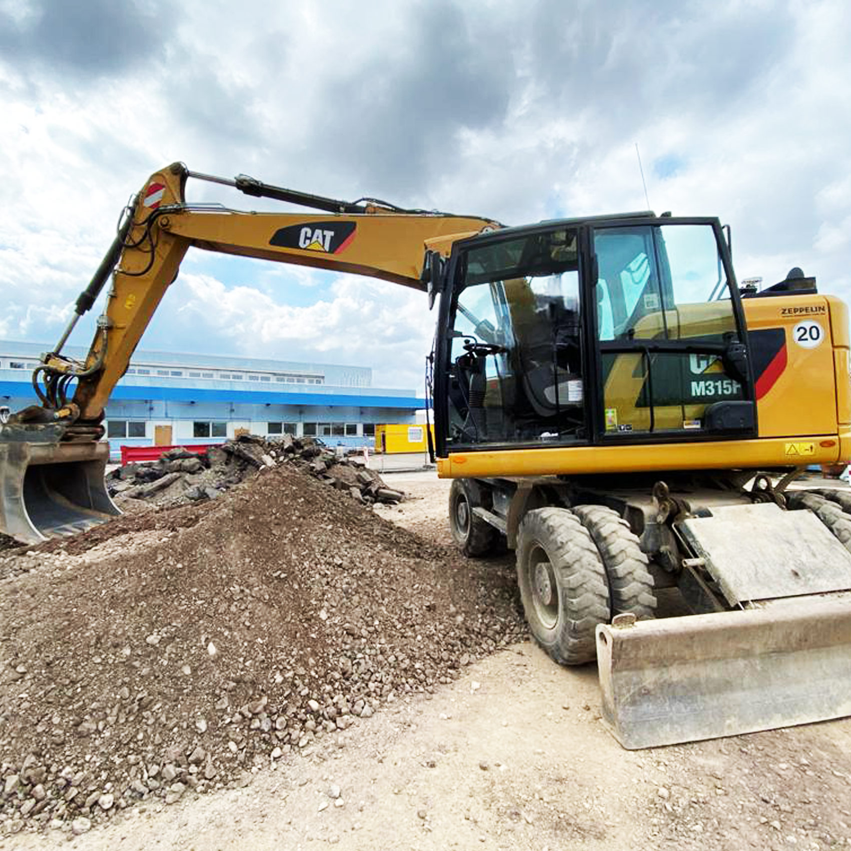 Wir sind der erfahrene Spezialist für Baggerarbeiten, Tiefbau, Erdarbeiten im Taunus, Westerwald, Hunsrück, Eifel, Rhein-Hessen hein-Hessen Neuwied Wiesbaden Gießen Limburg Mainz Bonn Cochem Mayen Montabaur Idstein Nastätten Frankfurt am Main Bad Ems Westerburg Bad Hombur